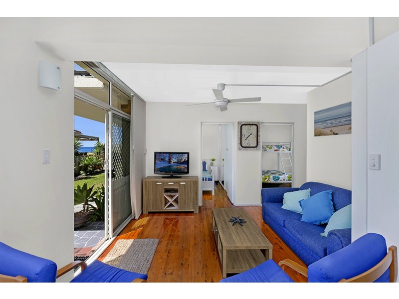 2/145 Avoca Drive, Avoca Beach NSW 2251