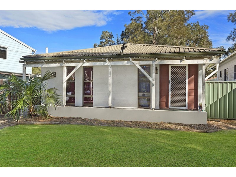 385 Tuggerawong Road, Tuggerawong NSW 2259