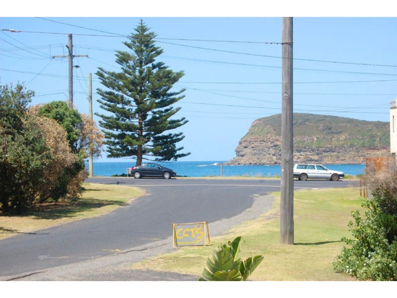 2/4 Del Mar Drive, Copacabana NSW 2251