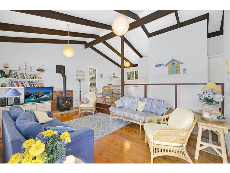 54 Avoca Drive, Avoca Beach NSW 2251