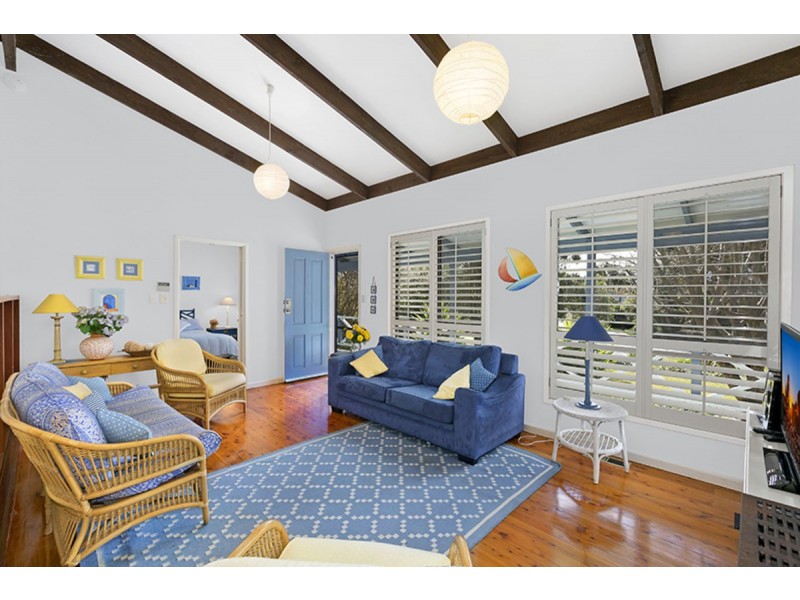 54 Avoca Drive, Avoca Beach NSW 2251