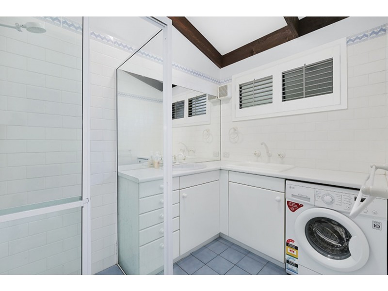 54 Avoca Drive, Avoca Beach NSW 2251