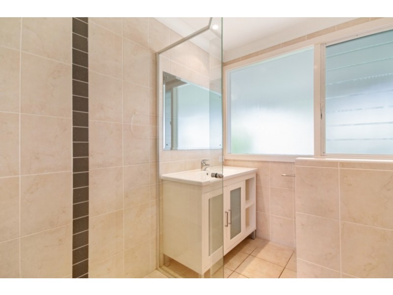 2a Fiesta Crescent, Copacabana NSW 2251