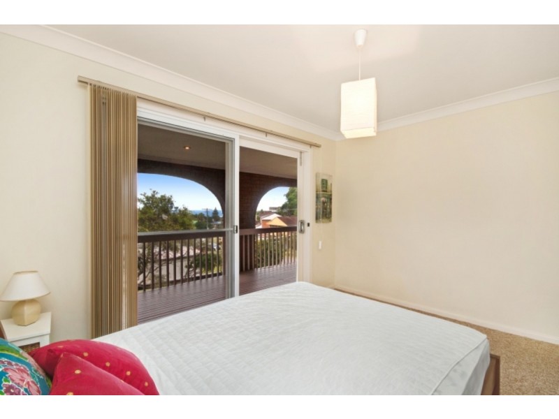 2a Fiesta Crescent, Copacabana NSW 2251