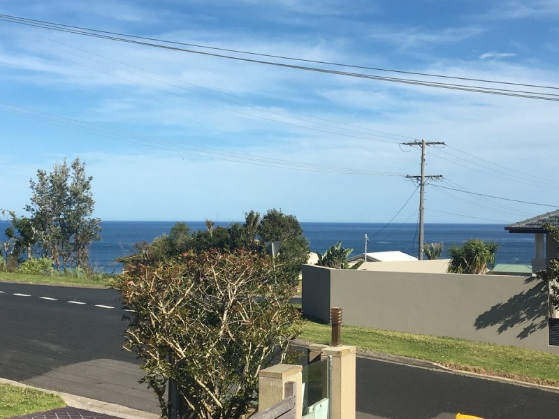 6 Ladera Drive, Copacabana NSW 2251