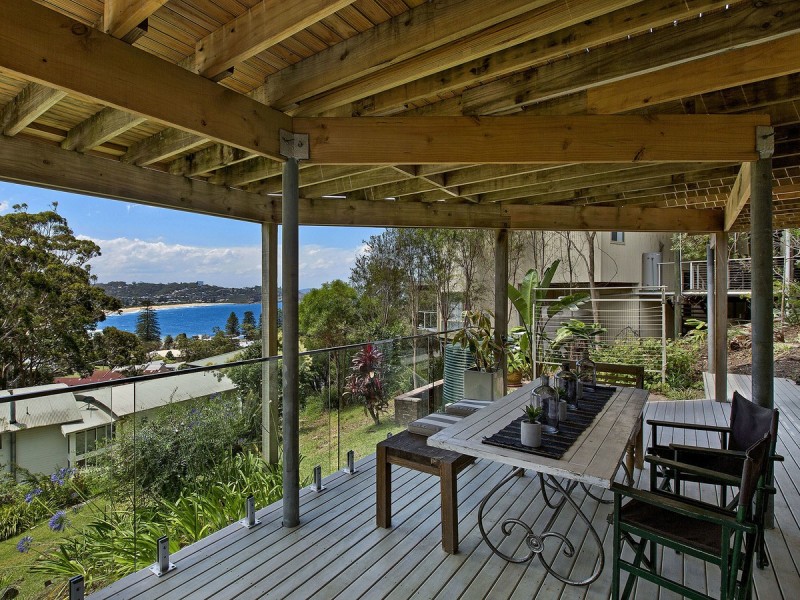 30 Fairscene Crescent, Avoca Beach NSW 2251