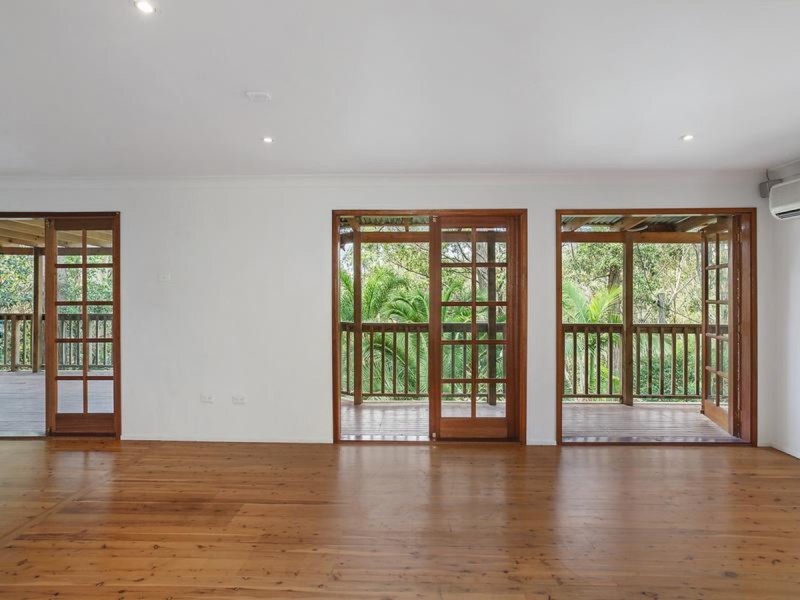 33 Walder Crescent, Avoca Beach NSW 2251