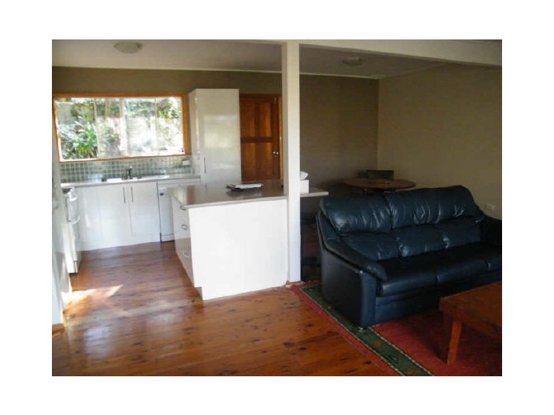 290 The Round Drive, Avoca Beach NSW 2251