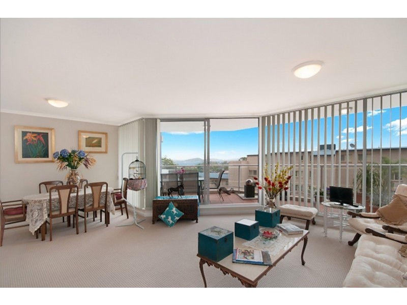307/97-99 John Whiteway Drive, Gosford NSW 2250