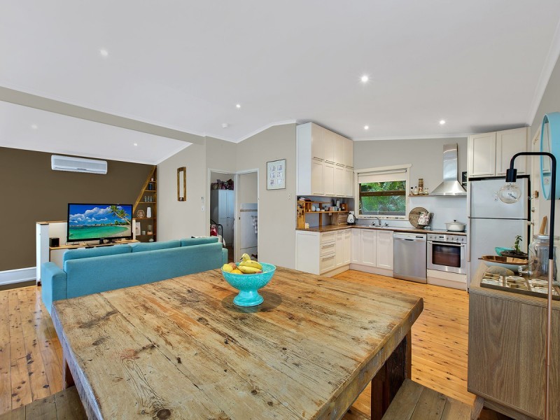 84 Del Mar Drive, Copacabana NSW 2251