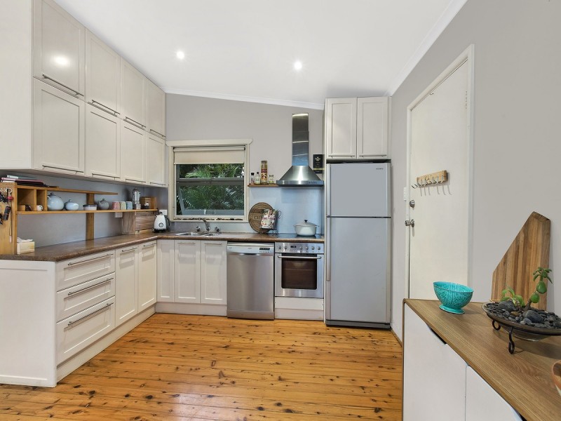 84 Del Mar Drive, Copacabana NSW 2251