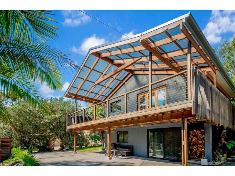 272 Avoca Drive, Avoca Beach NSW 2251