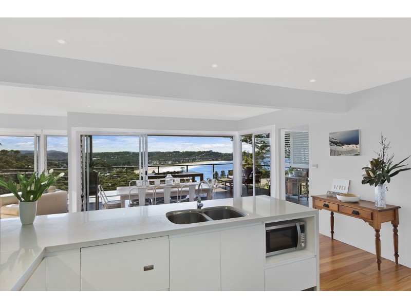 13 Fairscene Crescent, Avoca Beach NSW 2251
