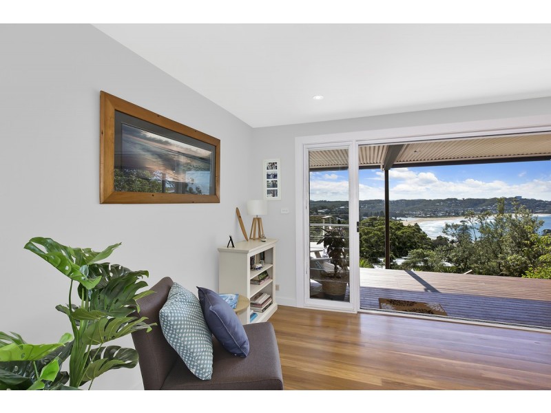 13 Fairscene Crescent, Avoca Beach NSW 2251
