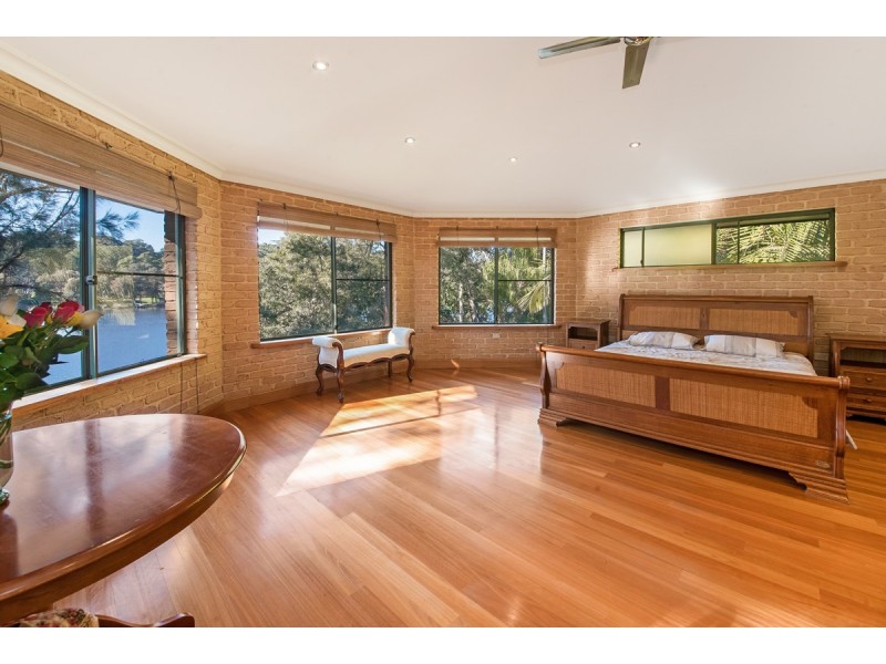 293A The Round Drive, Avoca Beach NSW 2251