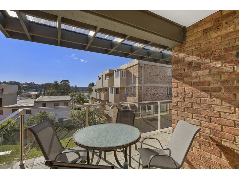 6/8 Avoca Drive, Avoca Beach NSW 2251