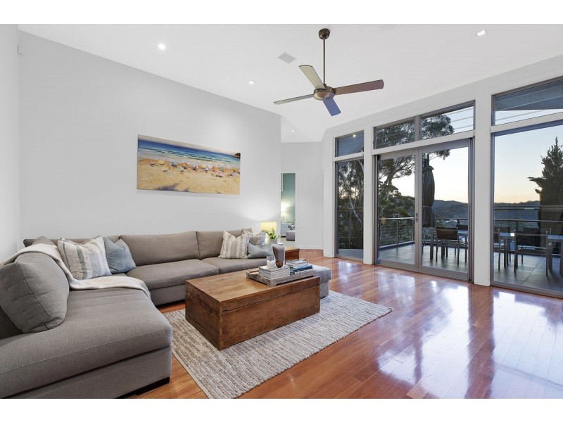 12 Warren Avenue, Avoca Beach NSW 2251