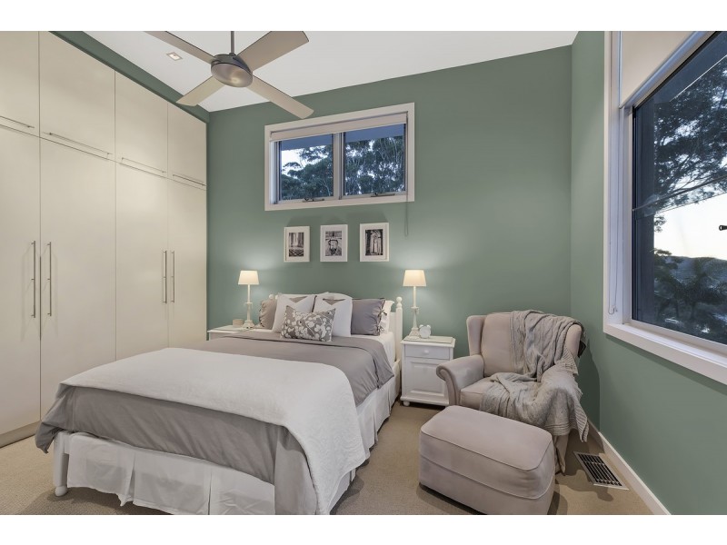 12 Warren Avenue, Avoca Beach NSW 2251