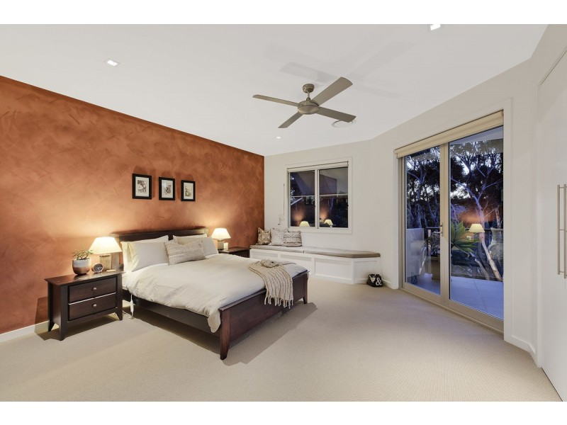 12 Warren Avenue, Avoca Beach NSW 2251