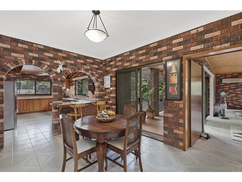 181 The Round Drive, Avoca Beach NSW 2251