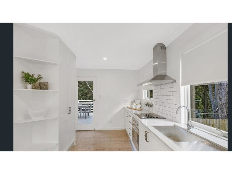 13 Peel Street, Avoca Beach NSW 2251