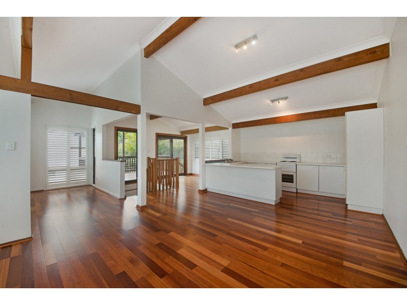 10 Ladera Drive, Copacabana NSW 2251