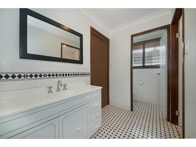 10 Ladera Drive, Copacabana NSW 2251