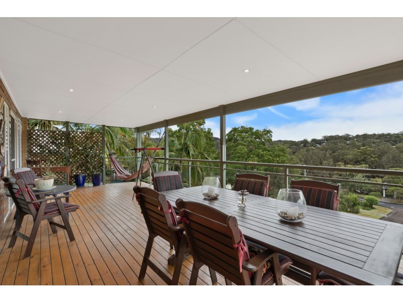 8 Daniel Close, Macmasters Beach NSW 2251