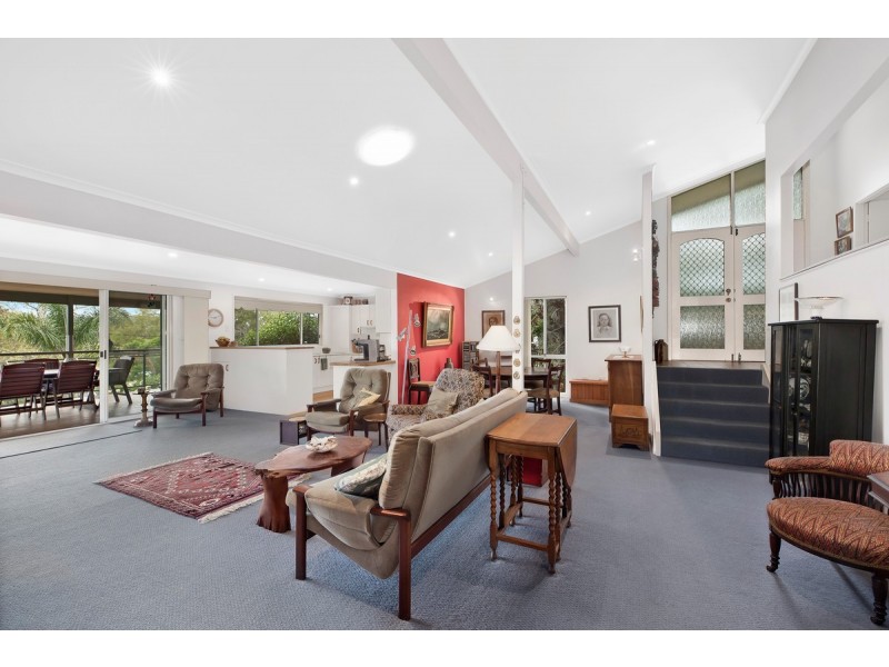 8 Daniel Close, Macmasters Beach NSW 2251