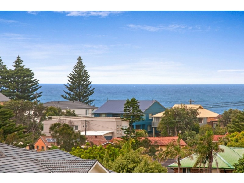 2a Fiesta Crescent, Copacabana NSW 2251