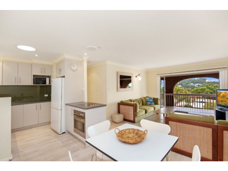 2a Fiesta Crescent, Copacabana NSW 2251