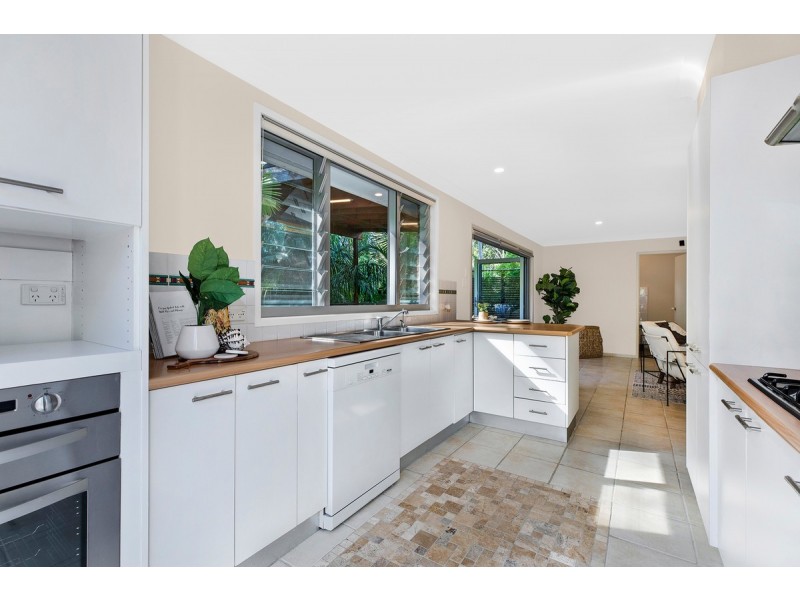 34 Walder Crescent, Avoca Beach NSW 2251