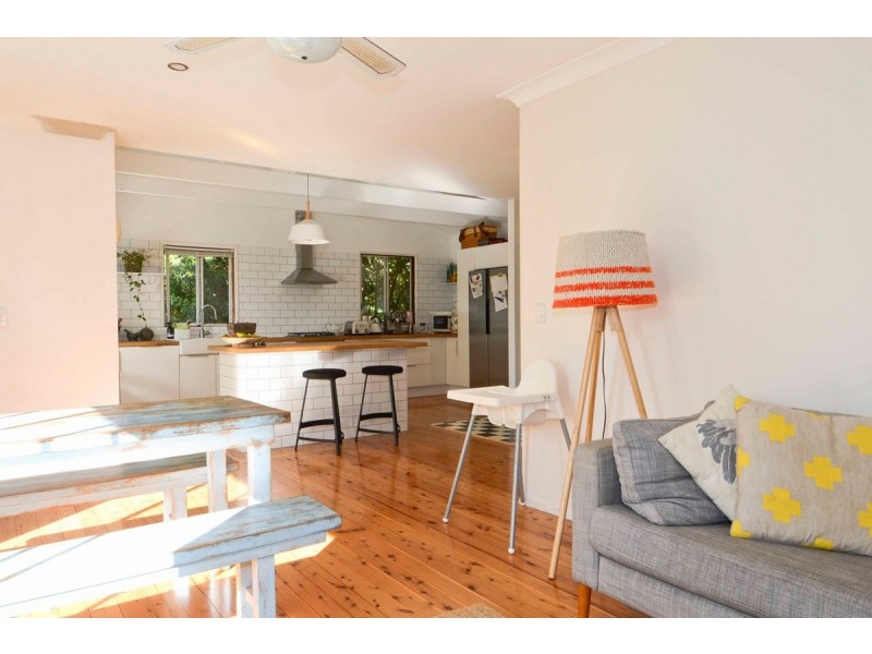 61 Hillside Road, Avoca Beach NSW 2251