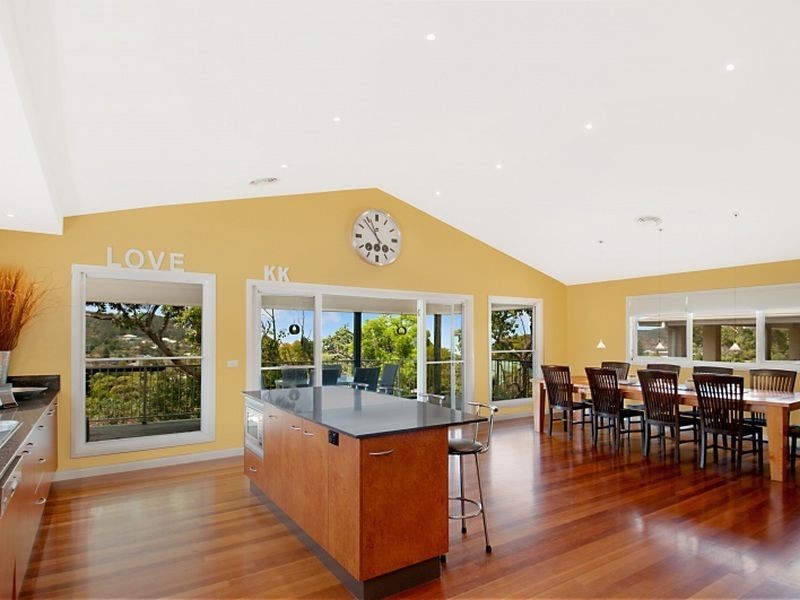 16 Fiesta Crescent, Copacabana NSW 2251