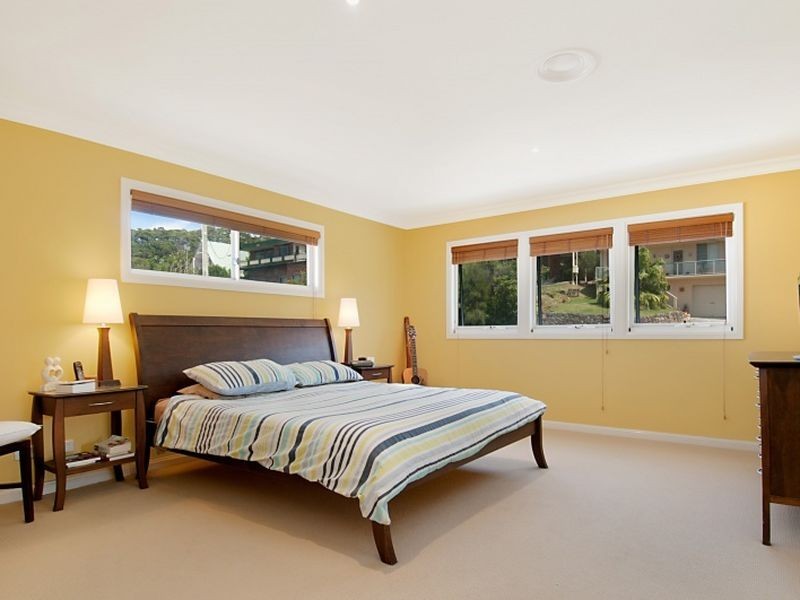 16 Fiesta Crescent, Copacabana NSW 2251