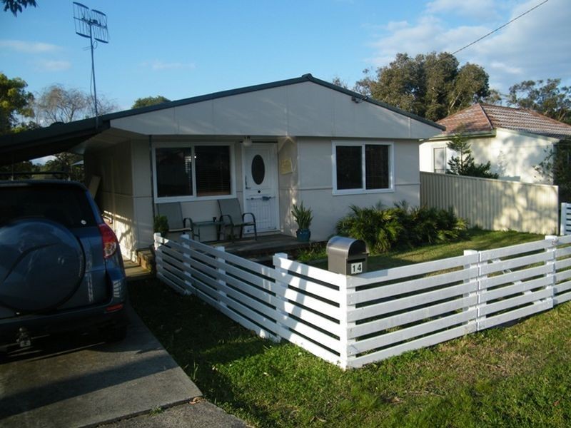 14 Ventura Avenue, Bateau Bay NSW 2261