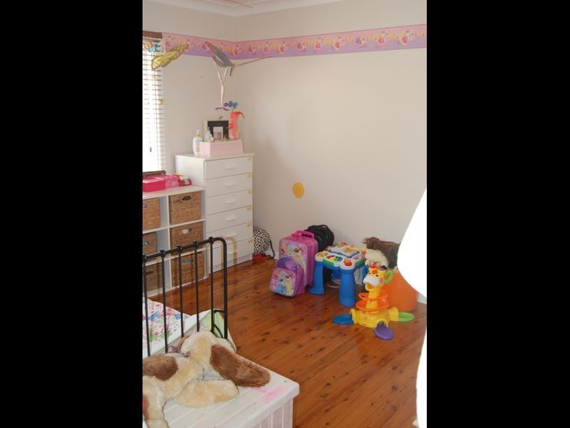 14 Ventura Avenue, Bateau Bay NSW 2261