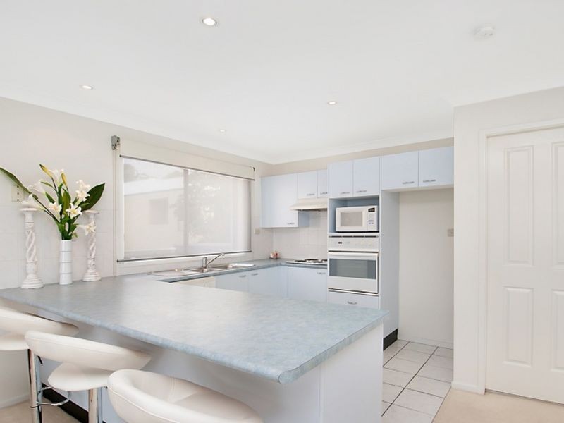 1/4 Ficus Avenue, Avoca Beach NSW 2251