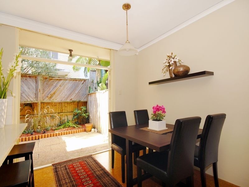 13/2-4 Trafalgar Street, Crows Nest NSW 2065