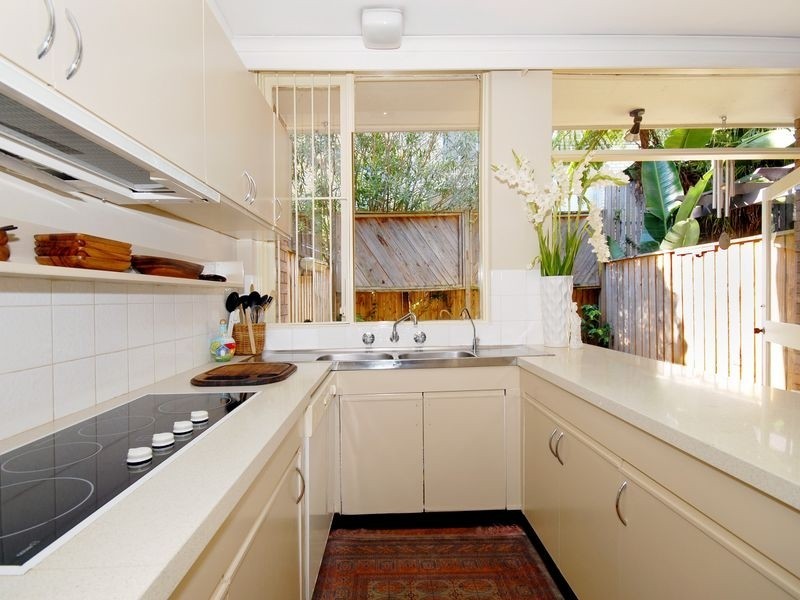 13/2-4 Trafalgar Street, Crows Nest NSW 2065