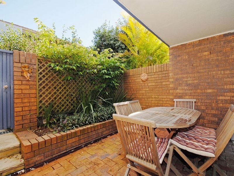 13/2-4 Trafalgar Street, Crows Nest NSW 2065