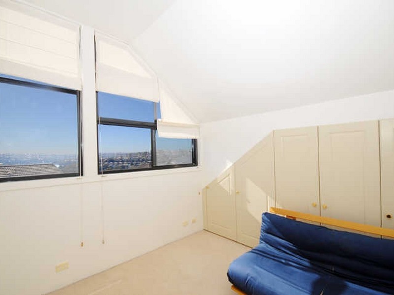 50/240 Ben Boyd Rd, Neutral Bay NSW 2089