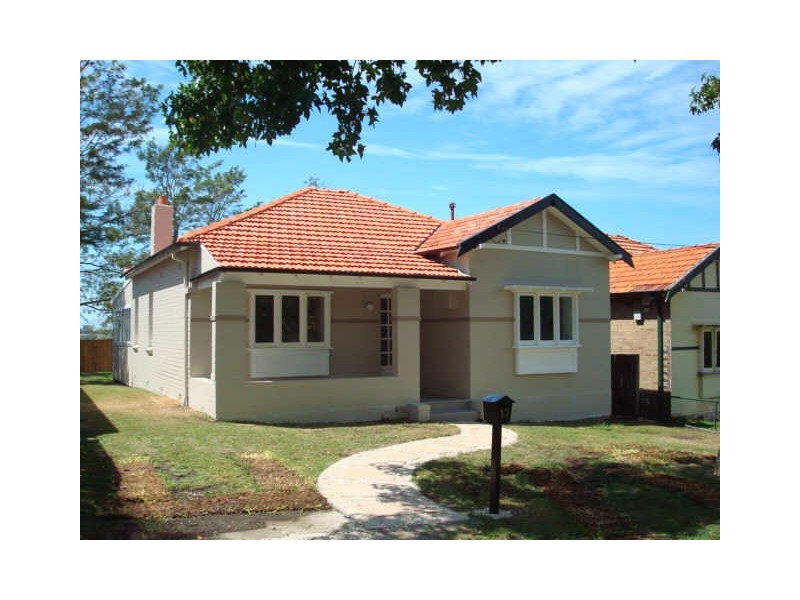 17 Windsor Road, Willoughby NSW 2068