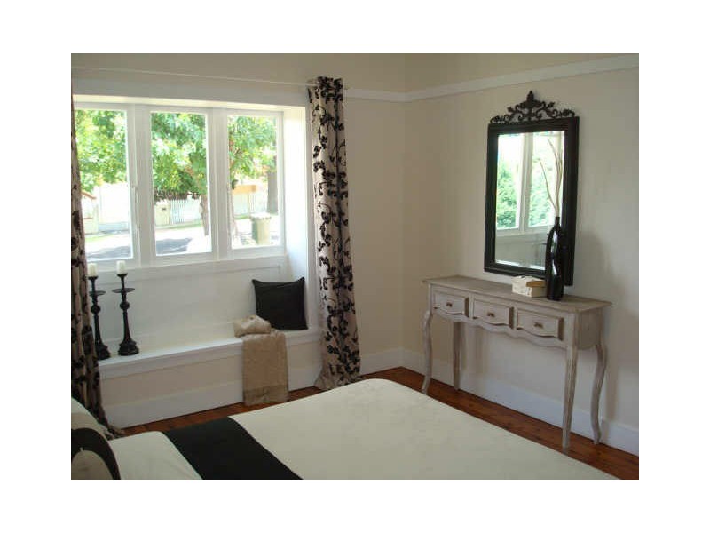 17 Windsor Road, Willoughby NSW 2068