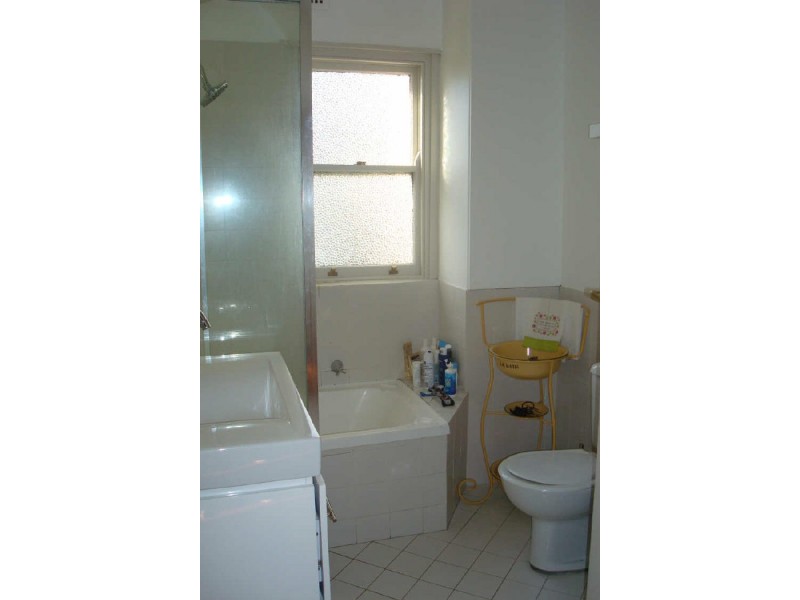 4/4 Ben Boyd Rd, Neutral Bay NSW 2089