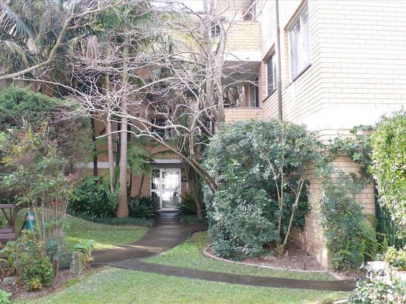 14/115 Ben Boyd Rd, Neutral Bay NSW 2089