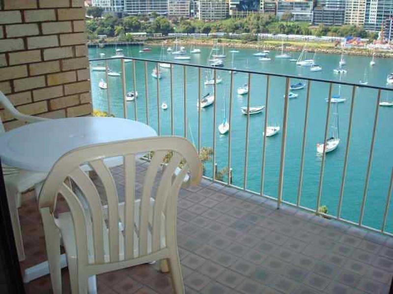42/21 East Crescent Street, Mcmahons Point NSW 2060