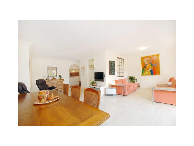 18/2 Spruson Street, Neutral Bay NSW 2089