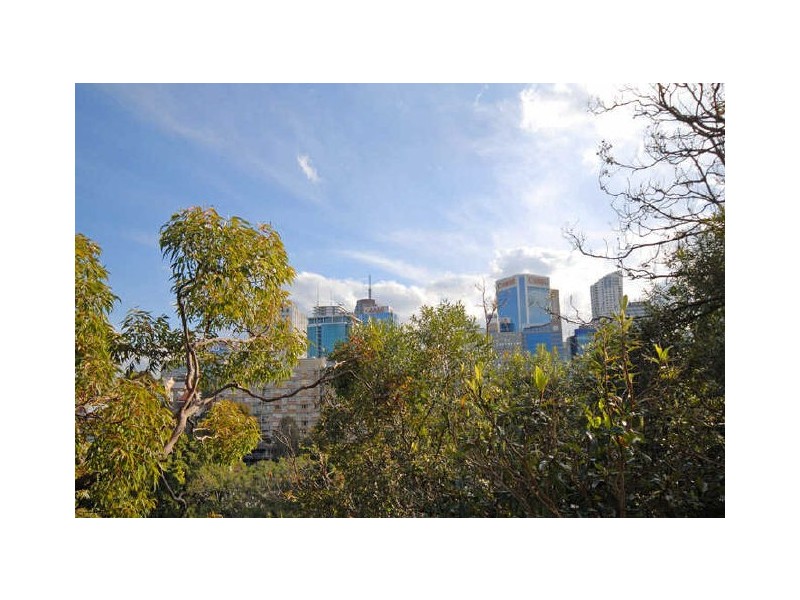 18/2 Spruson Street, Neutral Bay NSW 2089