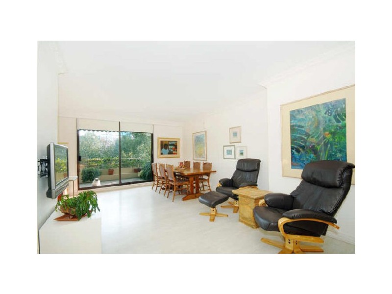 18/2 Spruson Street, Neutral Bay NSW 2089